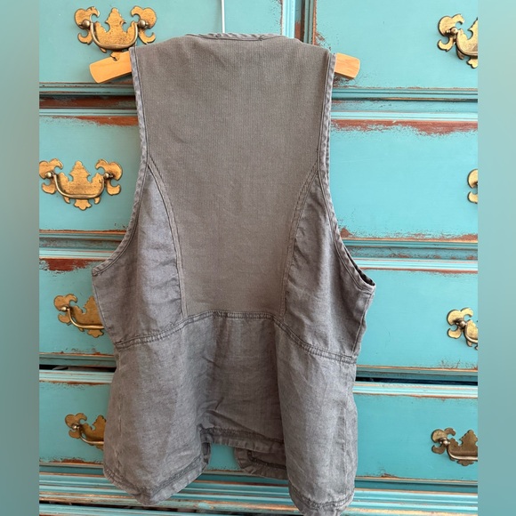 XCVI Front Tie Vest Size M - Picture 5 of 5